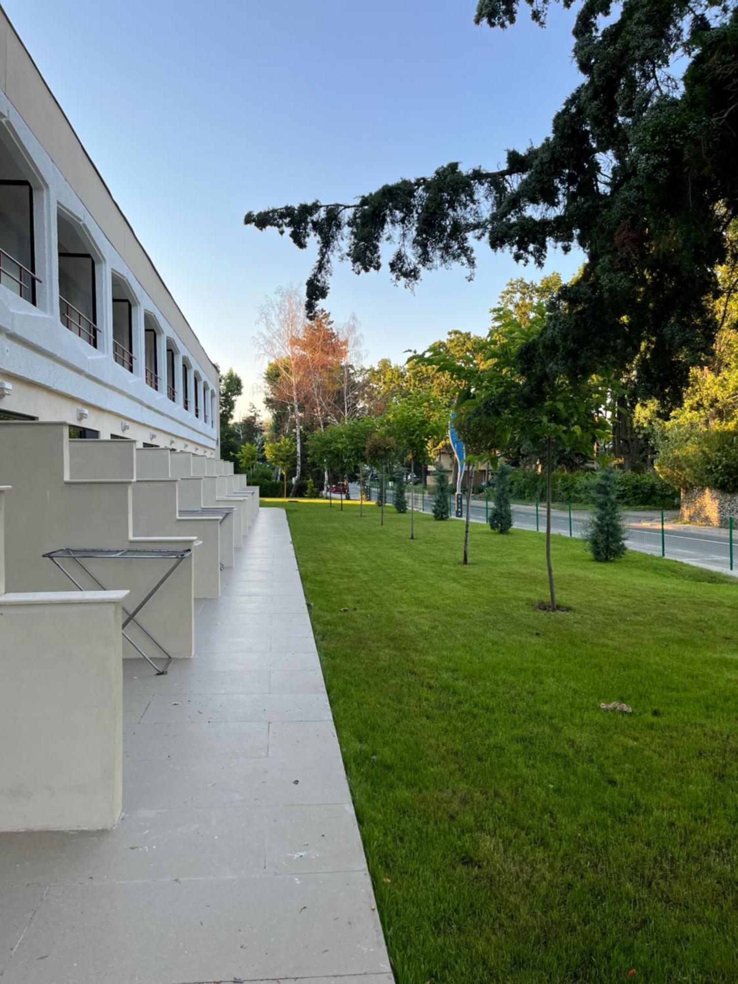 Hotel Selena Boutique Neptun Exterior foto